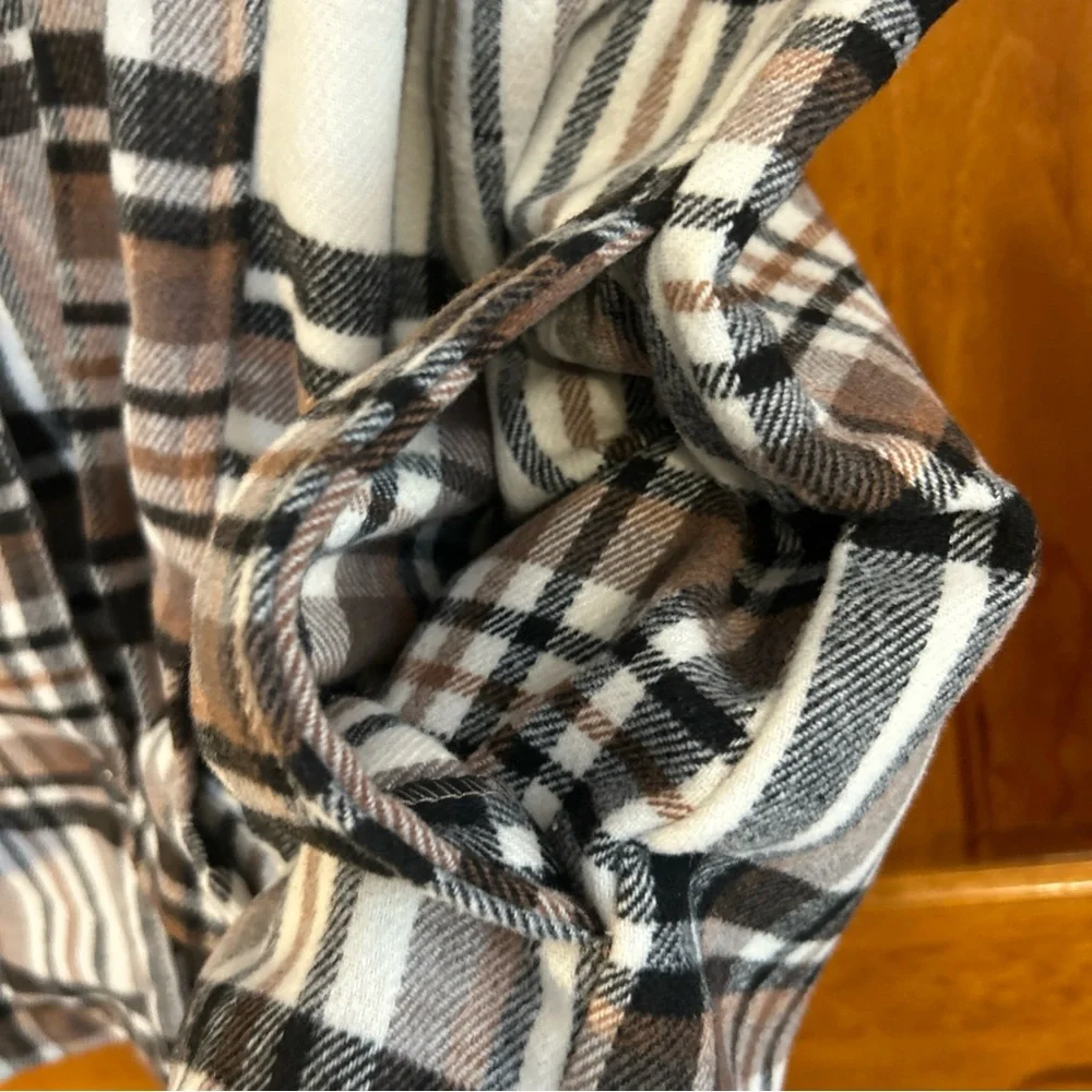 HFX Women’s Black/Brown/White Plaid Snap Front/4 Pockets/Polyester/Wool/? Sz 2X_5